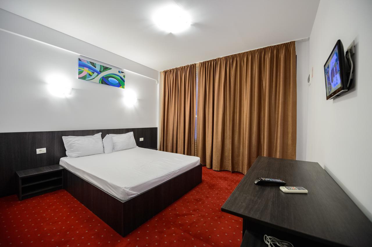 Hotel Casa On Năvodari Esterno foto
